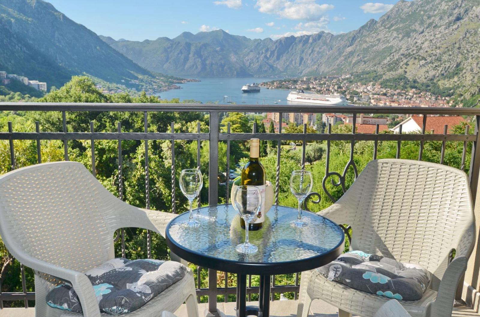 Radgost Kotor Apartments Exterior photo